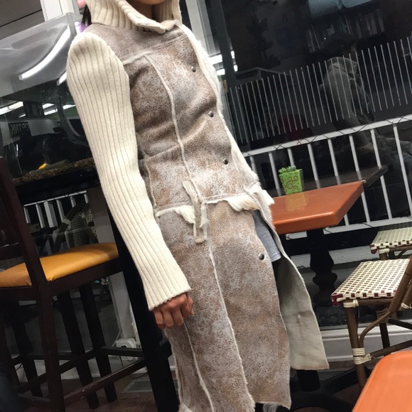 Dolce & Gabbana White Fur Coat Jacket - Picture 3 of 8